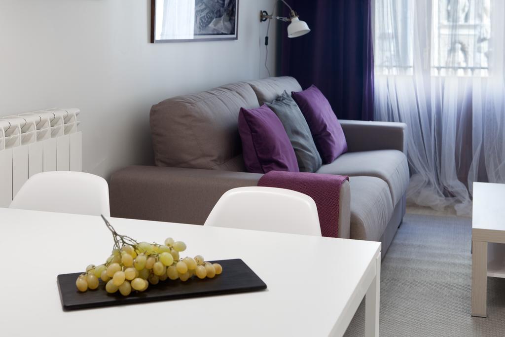Apartamentos Turisticos Beethoven Haro Buitenkant foto